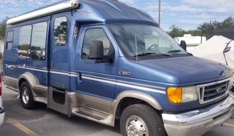 2004 Ford E-350